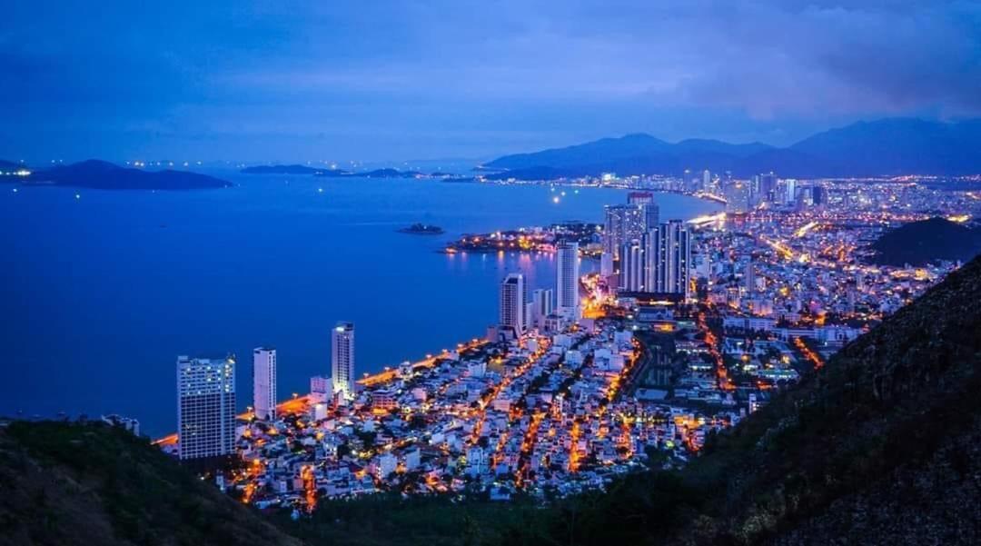 Khach San Flower Sky Nha Trang Exterior photo